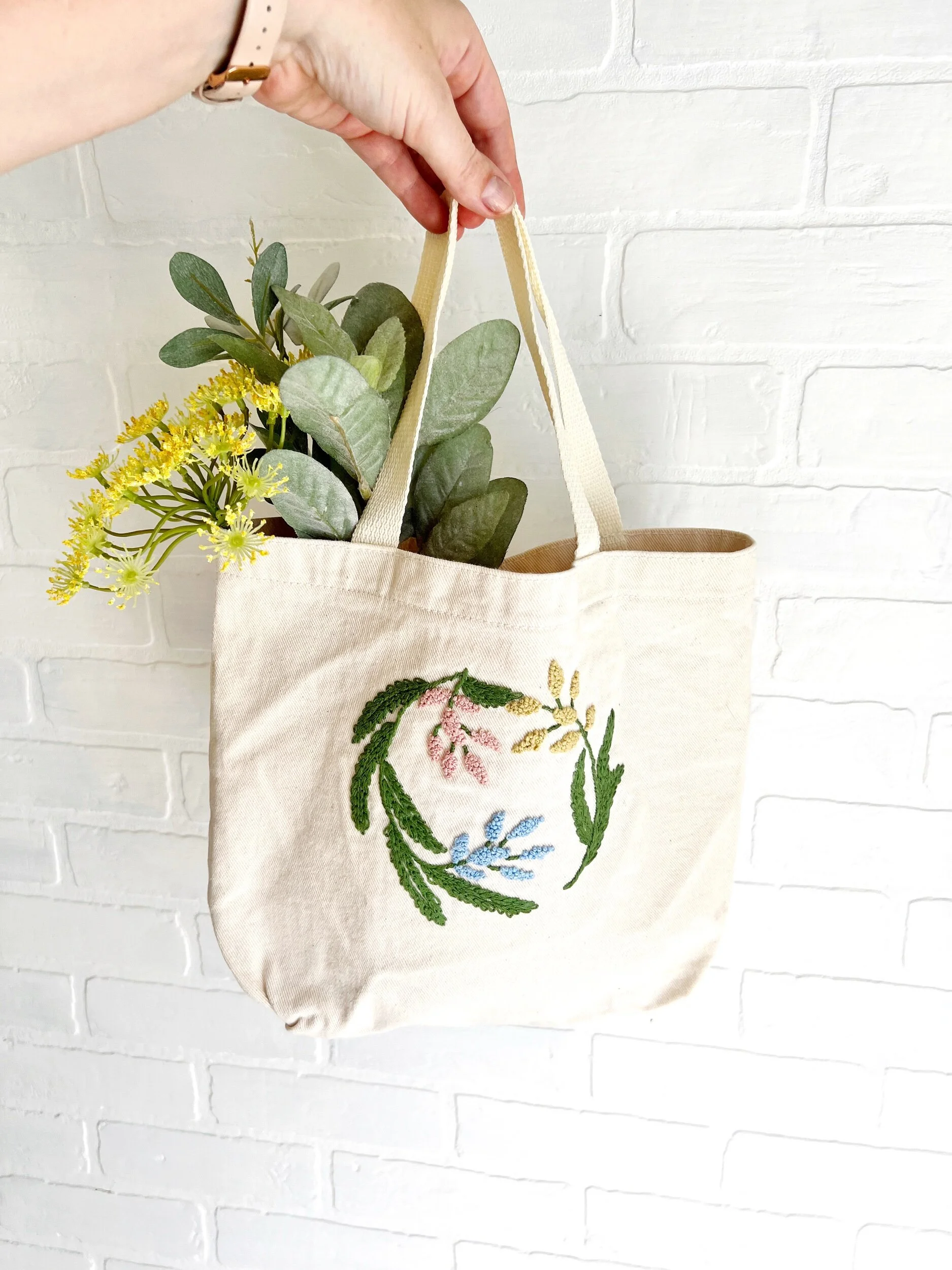 0ACEB751-36FC-4F60-9F7D-EDA3BFCEDFE5