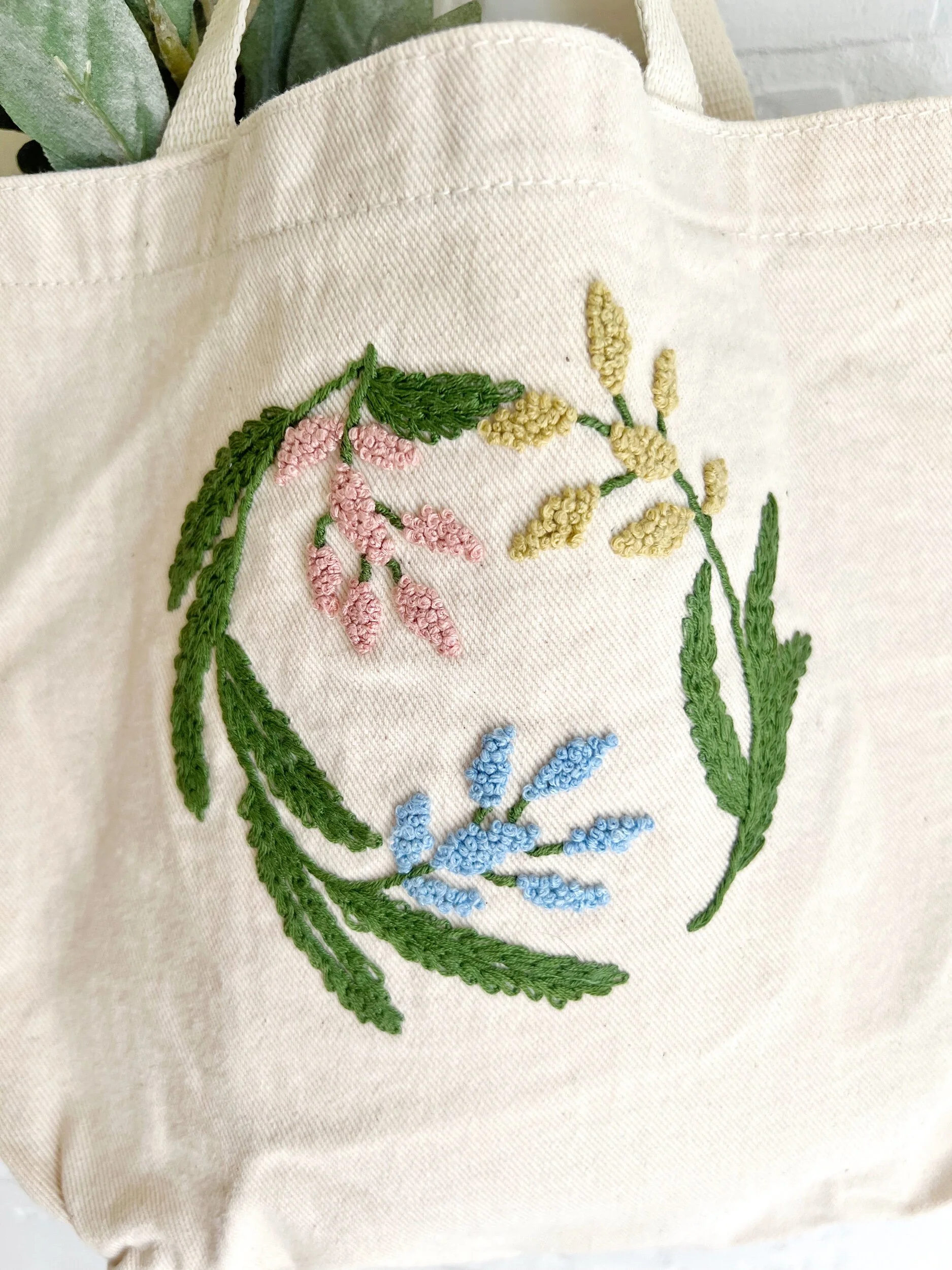 8D9C1EDF-8E3D-4305-A7DD-575EF7B4B790