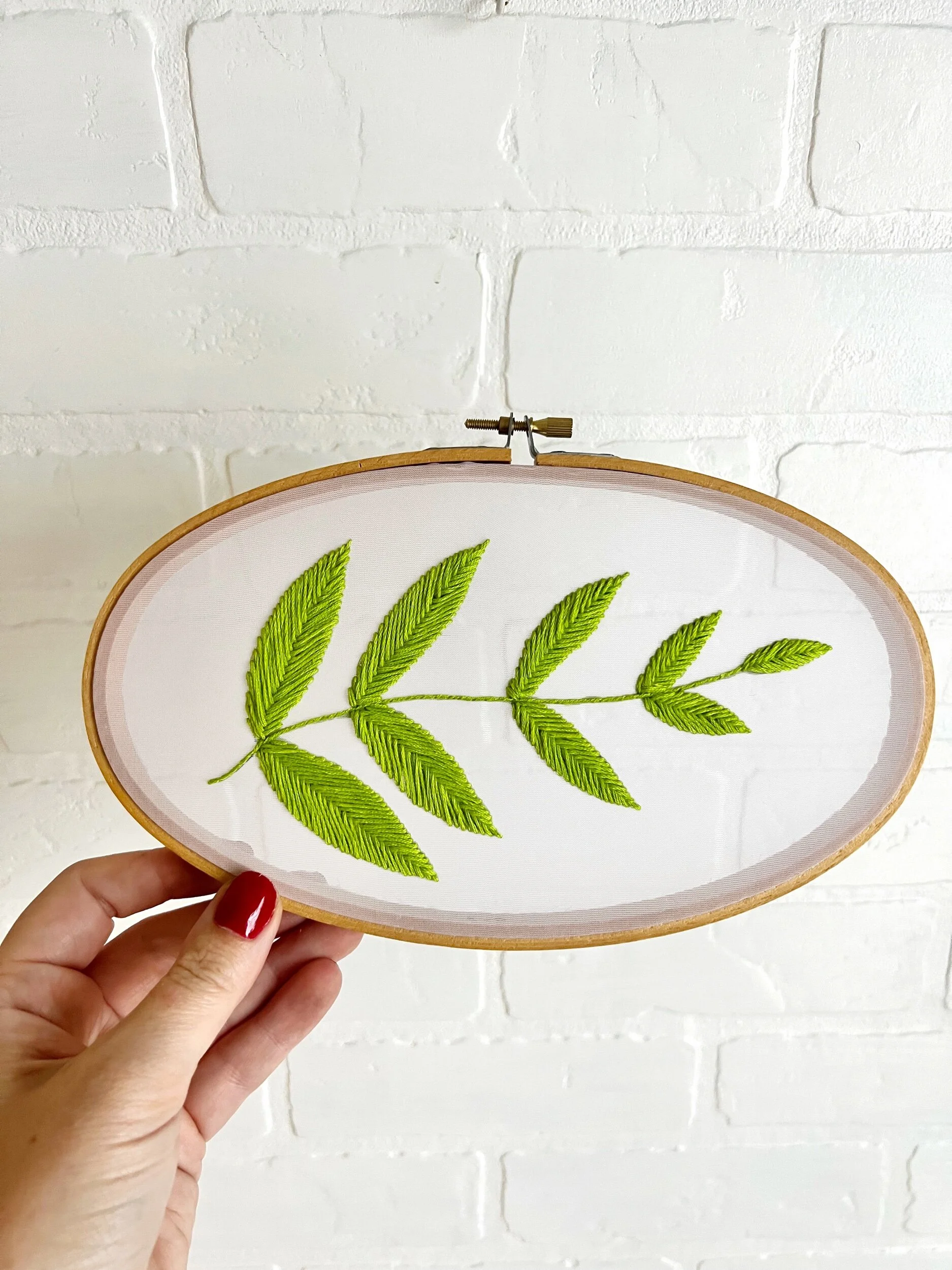 AFB70581-60F4-43A1-9745-05FE8DD57453