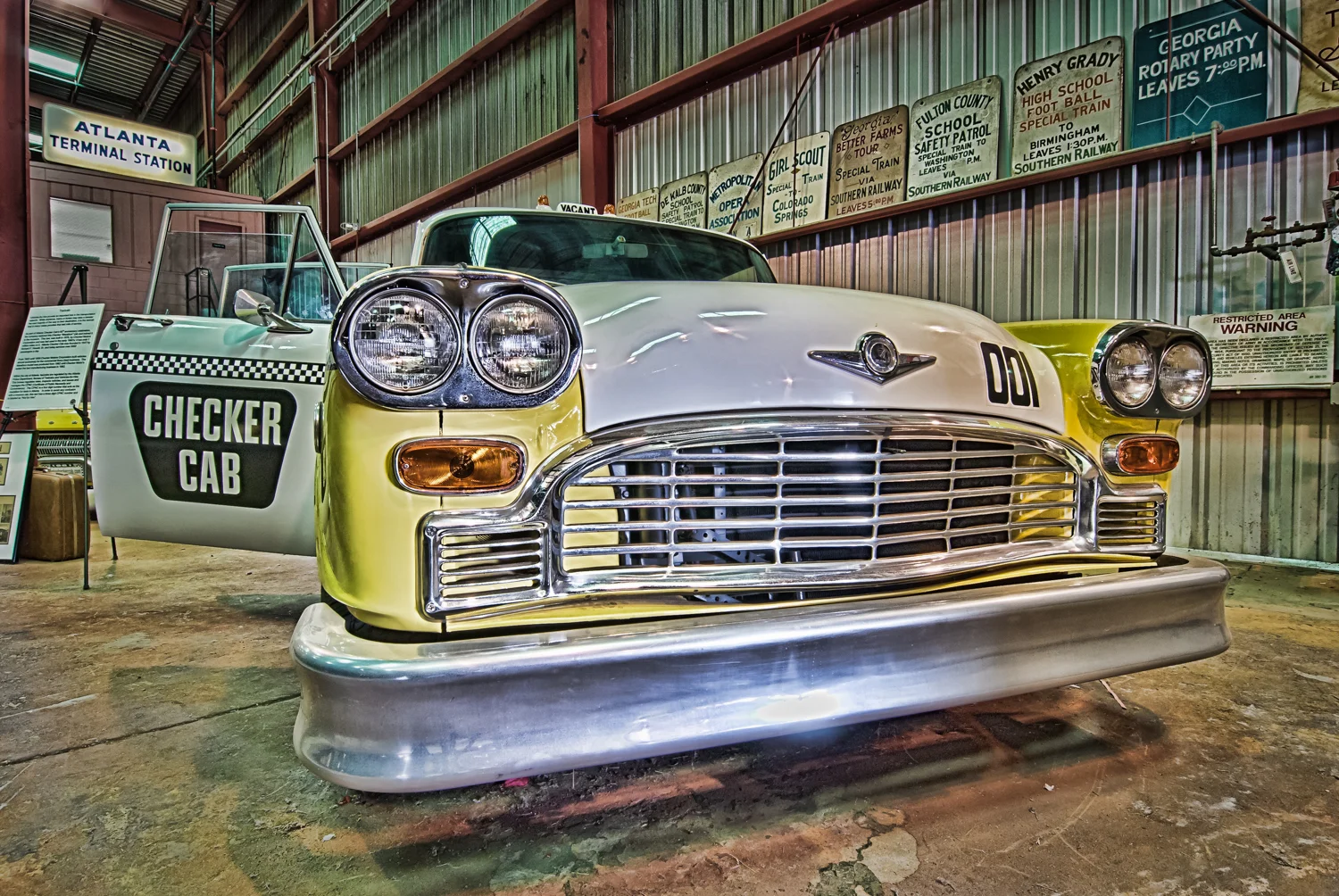CHECKER CAB