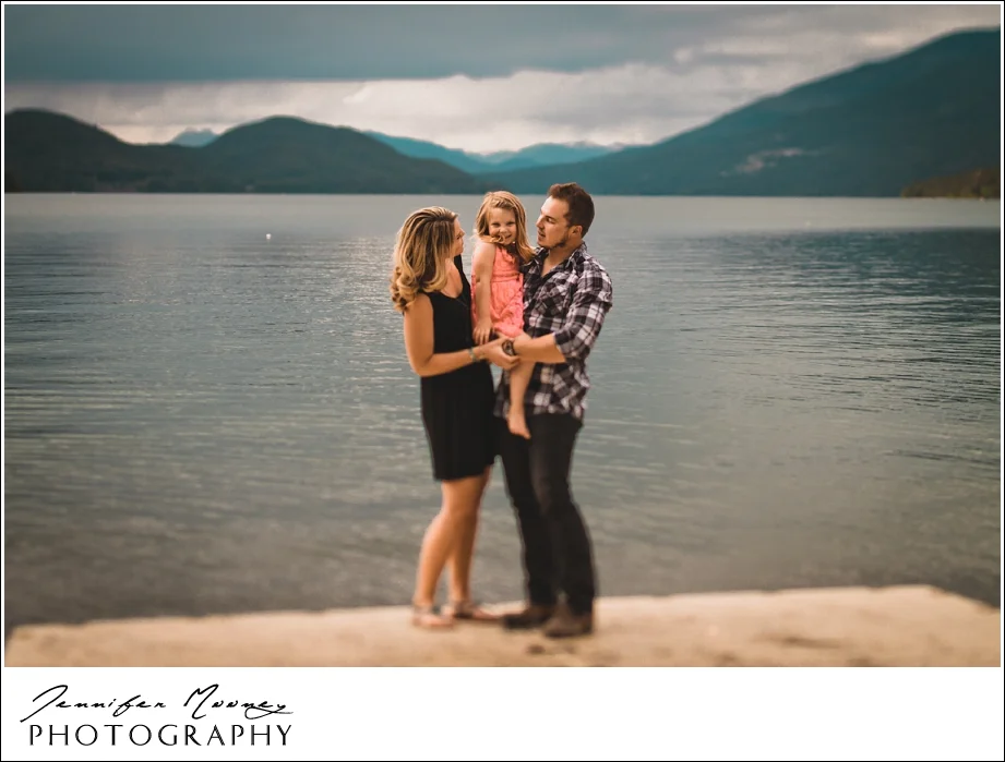 Jennifer_Mooney_Photography_flathead_engagment_session_romantic_familyJennifer_Mooney_Photo_engagement_schmidt_075.jpg