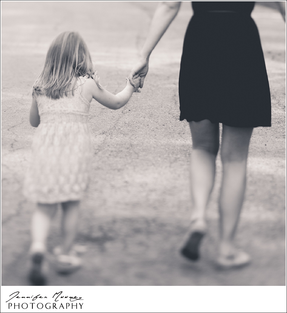 Jennifer_Mooney_Photography_flathead_engagment_session_romantic_familyJennifer_Mooney_Photo_engagement_schmidt_078_1.jpg