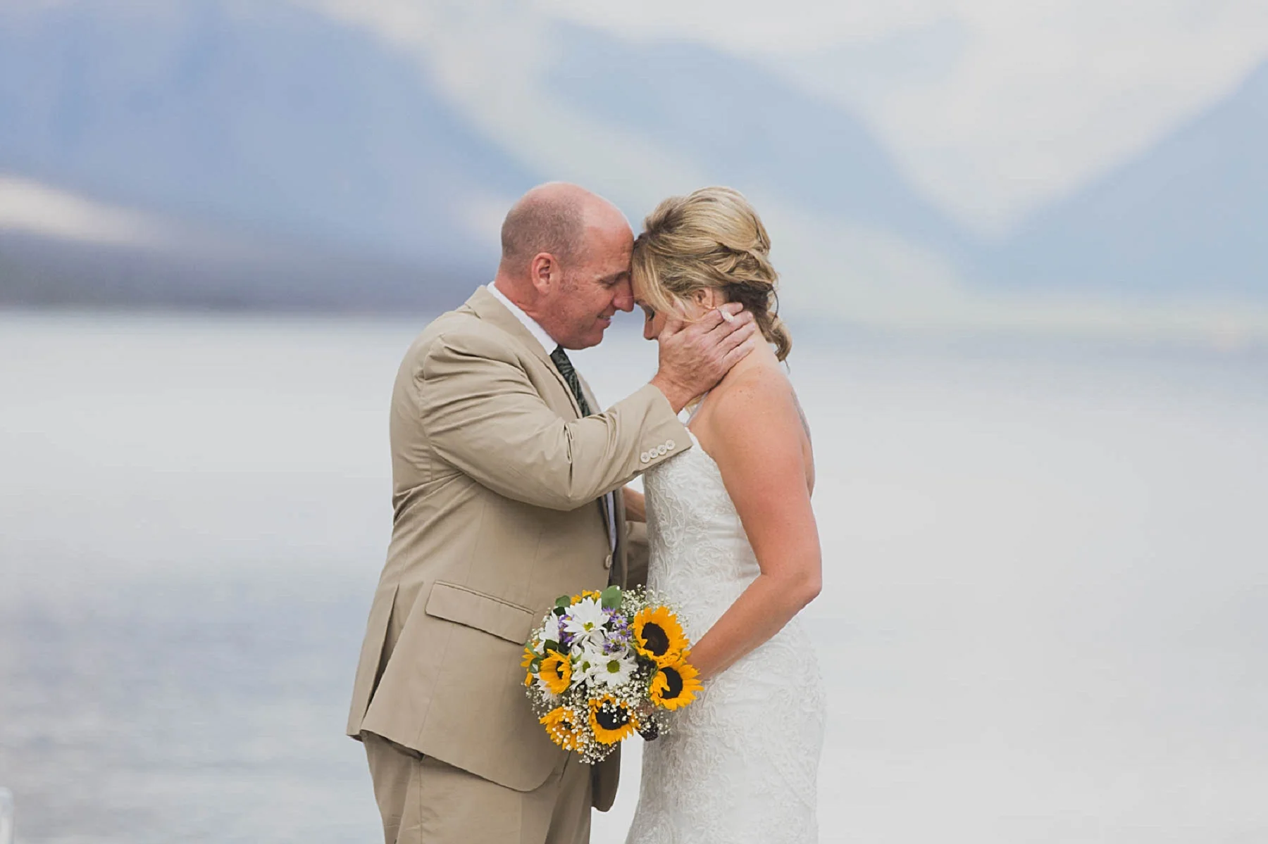 Jennifer_Mooney_photo_glacier_outdoor_center_wedding_montana_fall_elegant_rustic_romantic-58.jpg