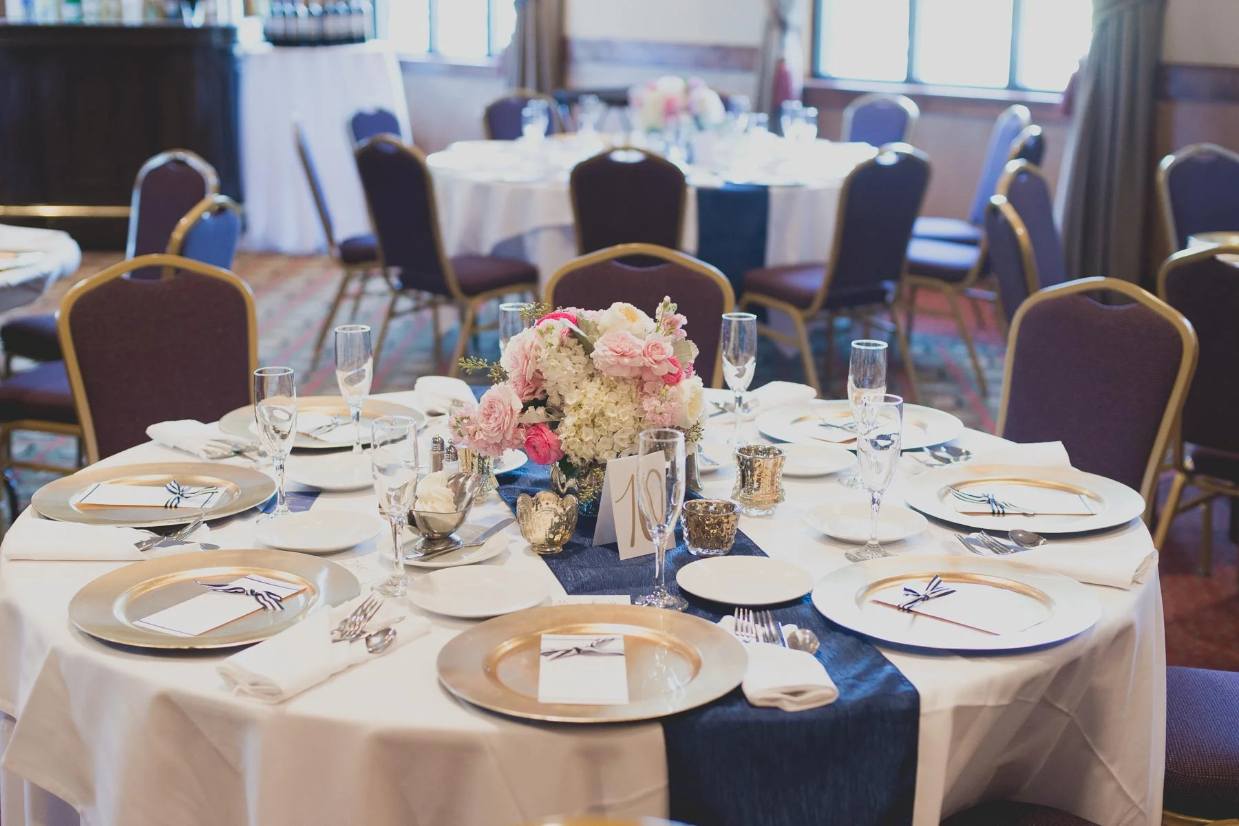 Jennifer_Mooney_Photo_ostler_Czahoroski_wedding_whitefish_lake_lodge_soulmates_love_montana_wedding_00172-8.jpg