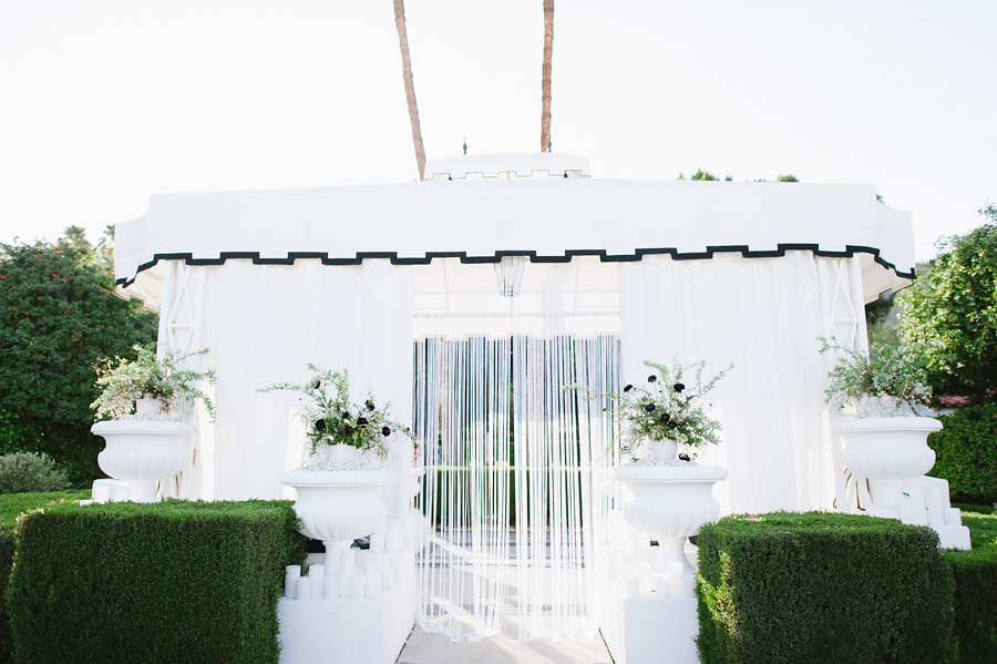 Modern&LushPalmSpringsWedding-59-2.jpg