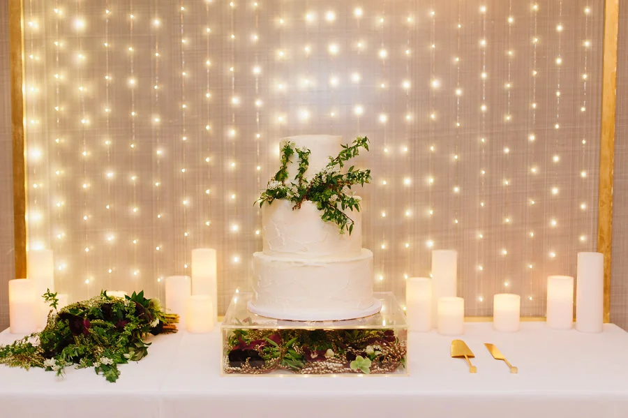 Modern&LushPalmSpringsWedding-129.jpg