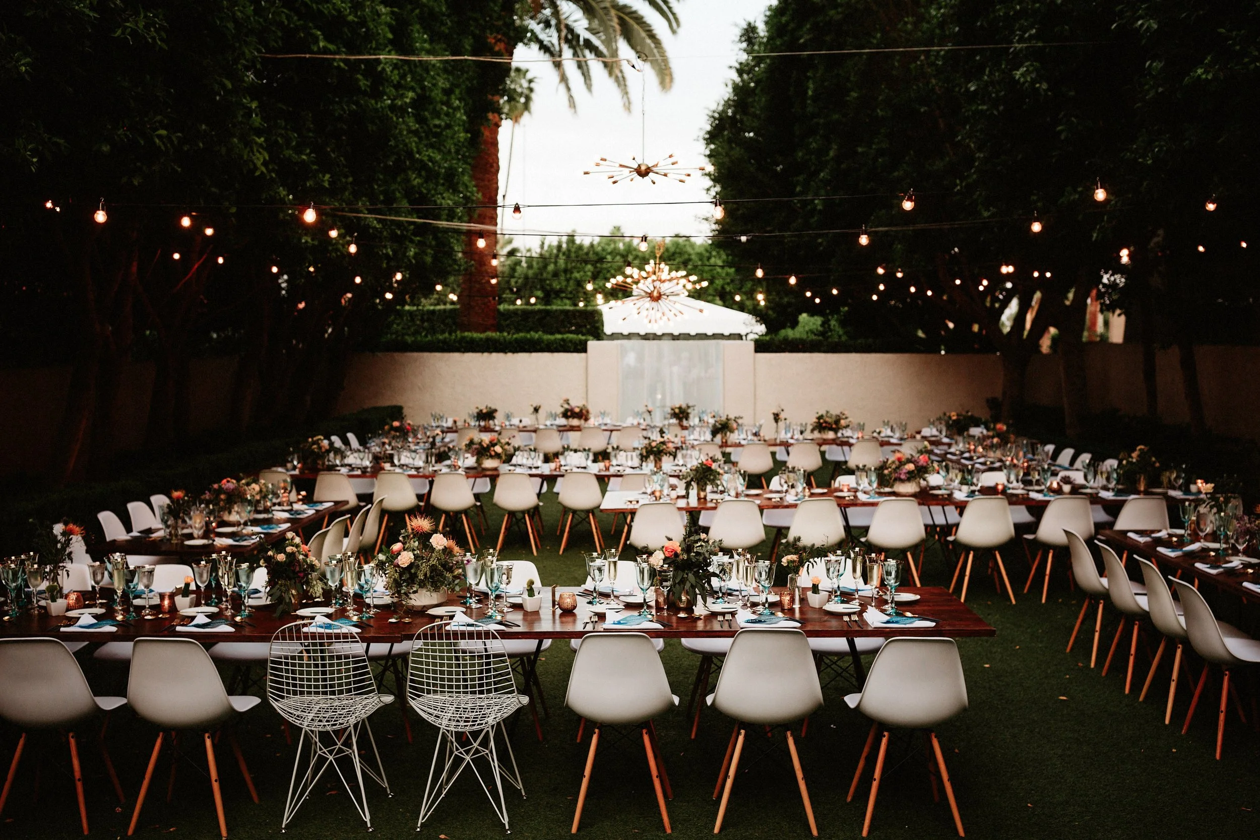 219-boldhouse-wedding-dinner-tables-palmsprings.JPG