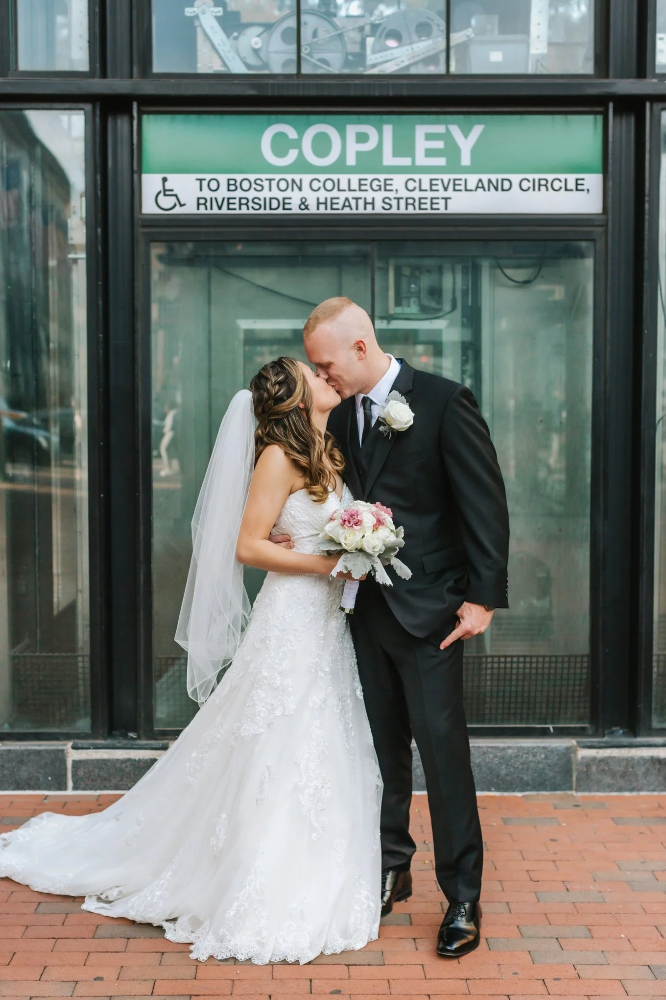 Boston-Marriott-Long-Wharf-Copley-Wedding-15.jpg