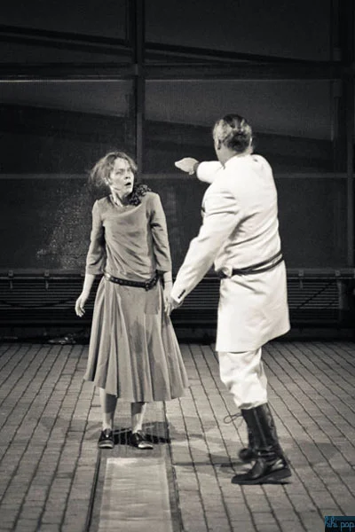 antigone-5.jpg