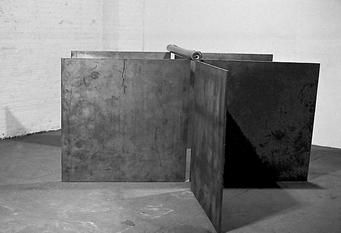 Richard Serra "2+2+1" (1969)