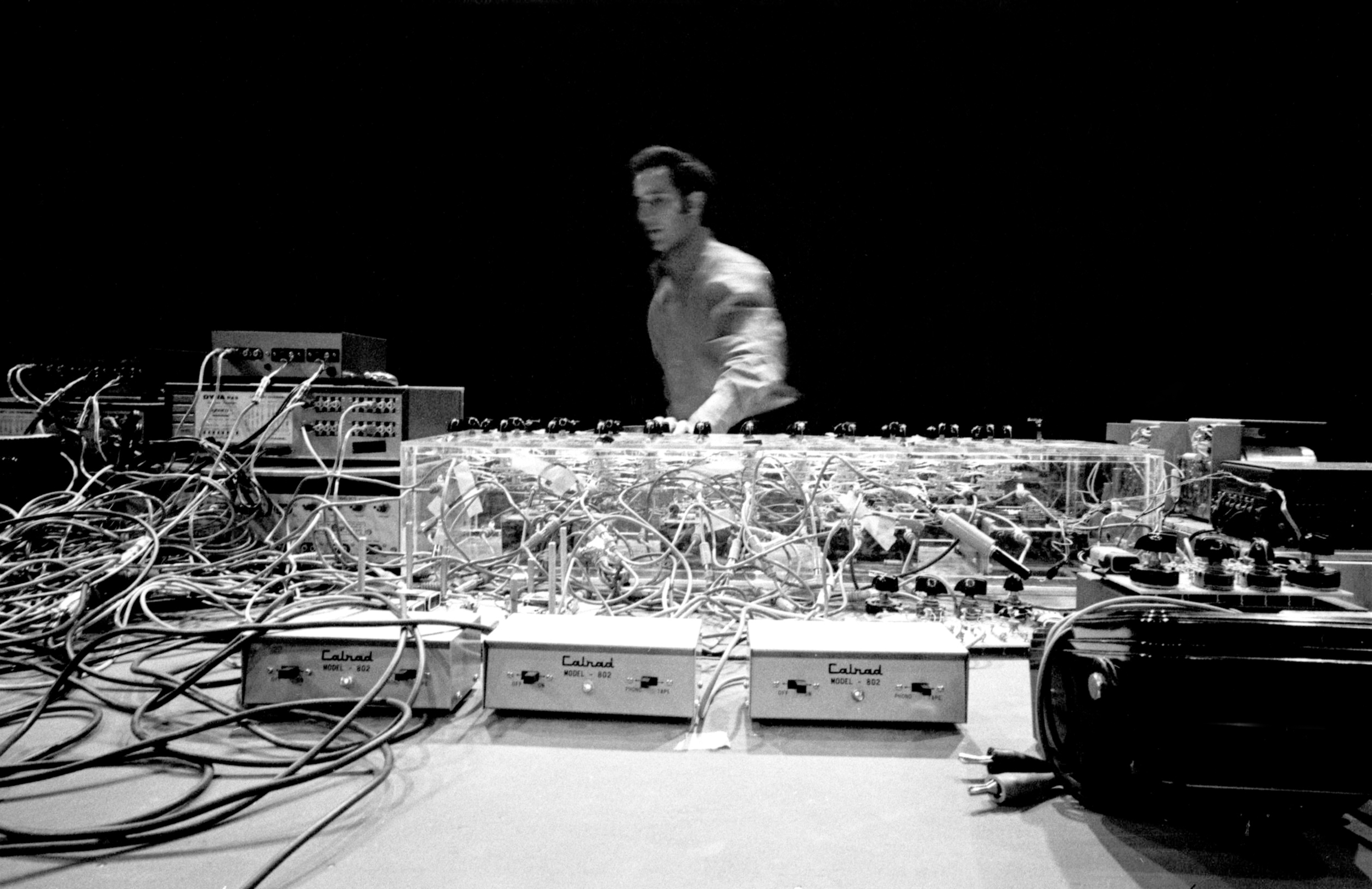 Steve Reich "Phase Shifting Pulse Gate." (1969)