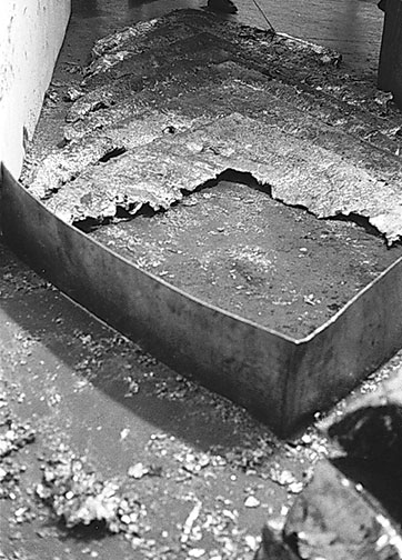 Richard Serra "Splashing" Castelli Warehouse NYC (1969)
