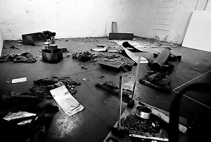 Richard Serra "Splashing"