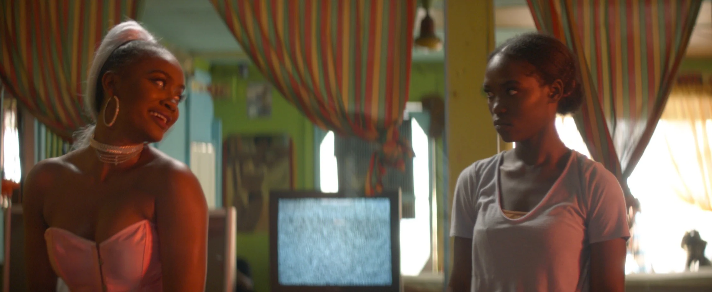A scene from She Paradise.