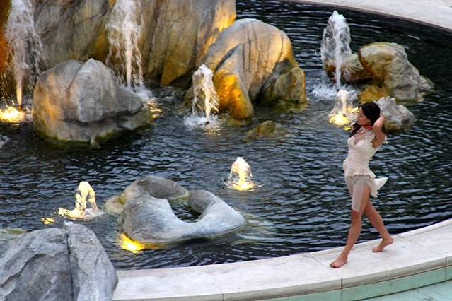 'sunken' - performed @ getty for dcw "get wet" series
