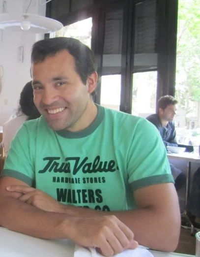 HernanUn amigo via James and a mutual love of “futból.” Hernán is full of jokes makes an excellent paella, and is the parillador extraordinaire at any Arevalo Asado. Argentina Juniors forever. Has the best laugh. &nbsp;Con Milagros.&nbsp;