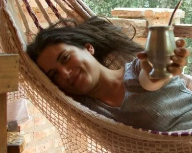 DanaUna leonesa. An amazing dancer and the founder of DNI tango. My first interaction with Dana:“Hi, Im’ Daria. I don’t know who you are.” “Hi, I’m Dana.” Oh, THE Dana.” (Laughing) “Yeah, The Dana.” Dana always has a smile and a hug for everyone, a …