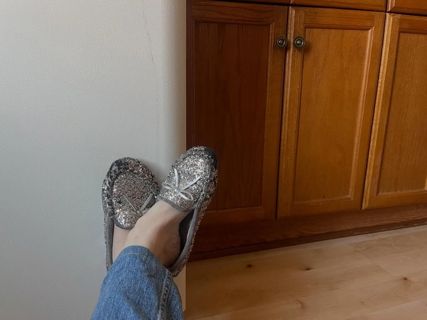 hitting the level of nomad where I pack my own slippers - sitting on kitchen floor just chilling nmu | feb 7 2025