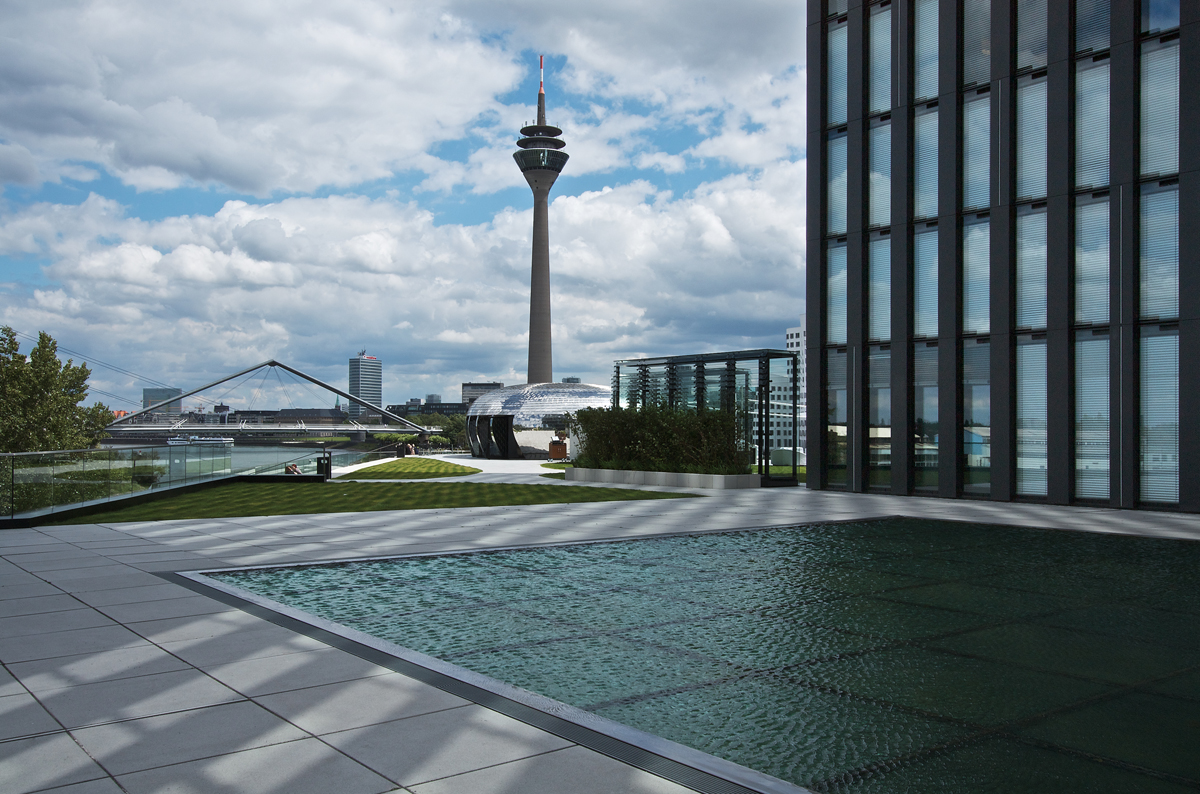 HyattHotelMedienhafen-03-FI.jpg