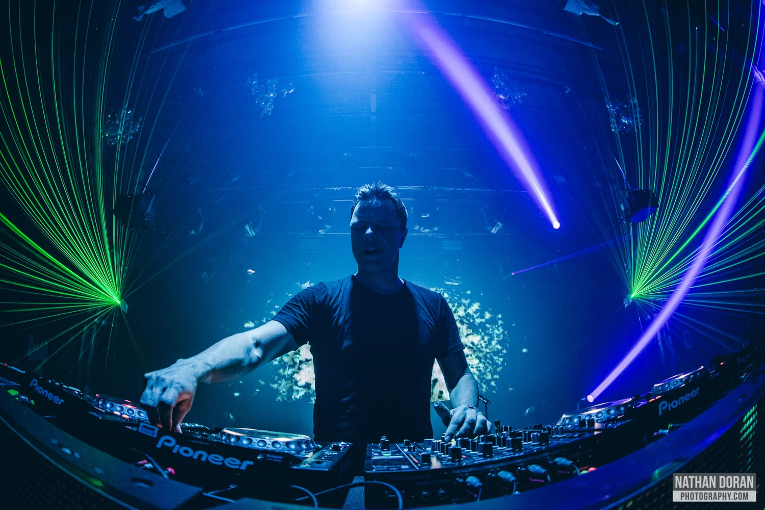 2015-10-02_ Markus Schulz (Billboards)-326.jpg