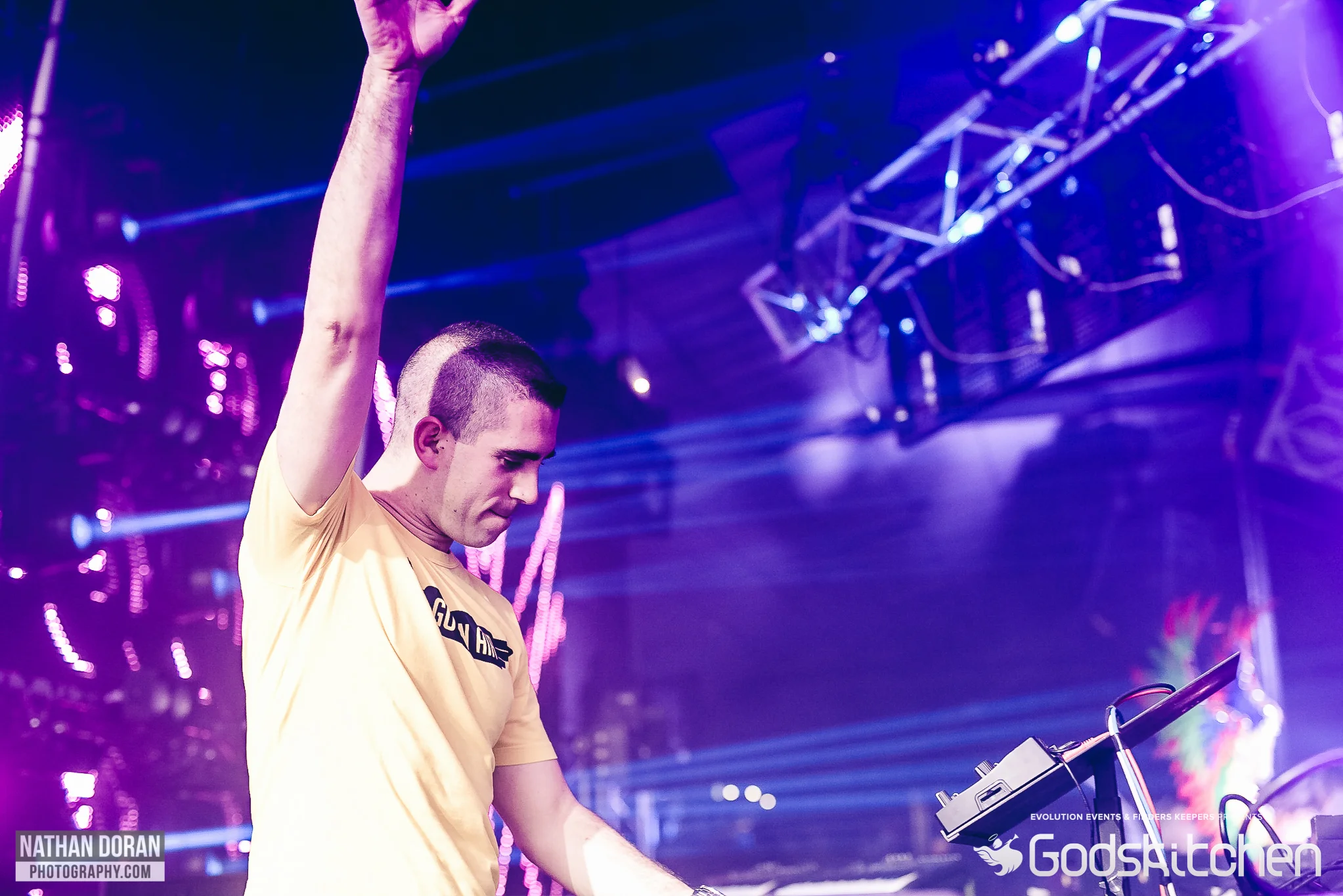 2015-05-02_ GOD'S KITCHEN (Festival Hall)-208.jpg .jpg