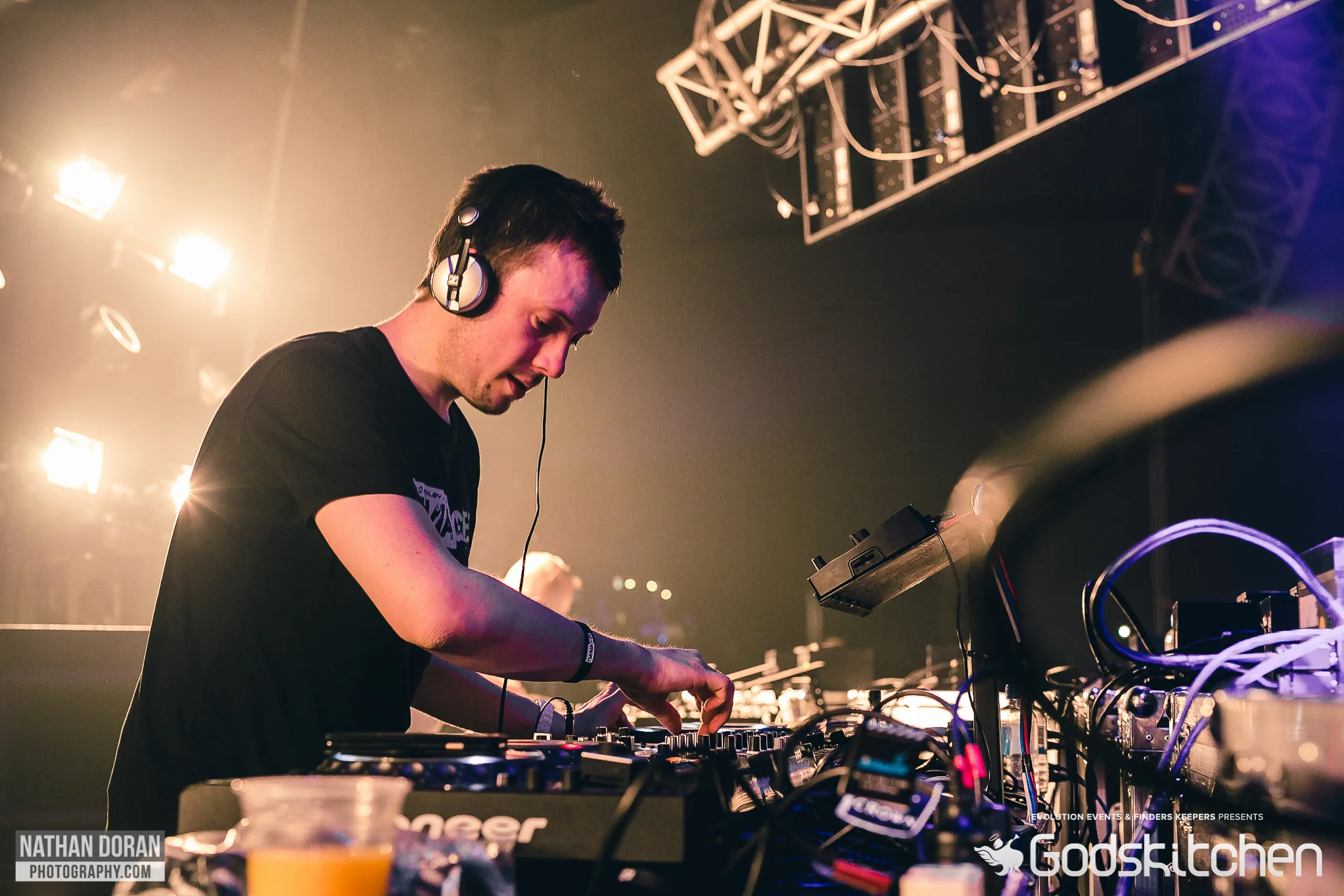 2015-05-02_ GOD'S KITCHEN (Festival Hall)-928.jpg