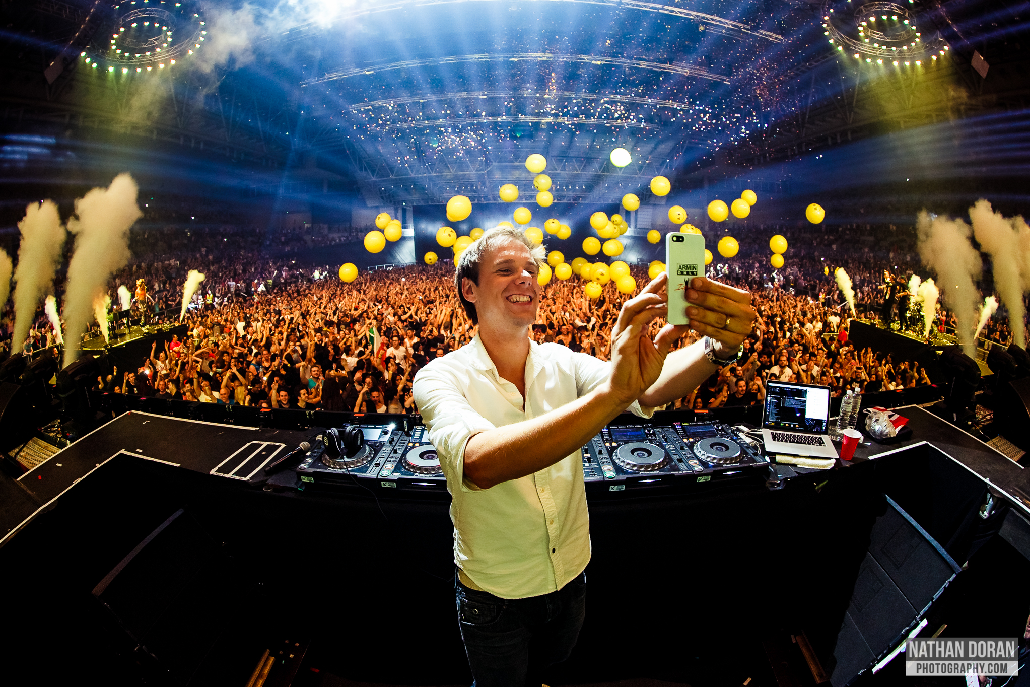 2014-06-07_ ARMIN ONLY (2nd Show)-555.jpg