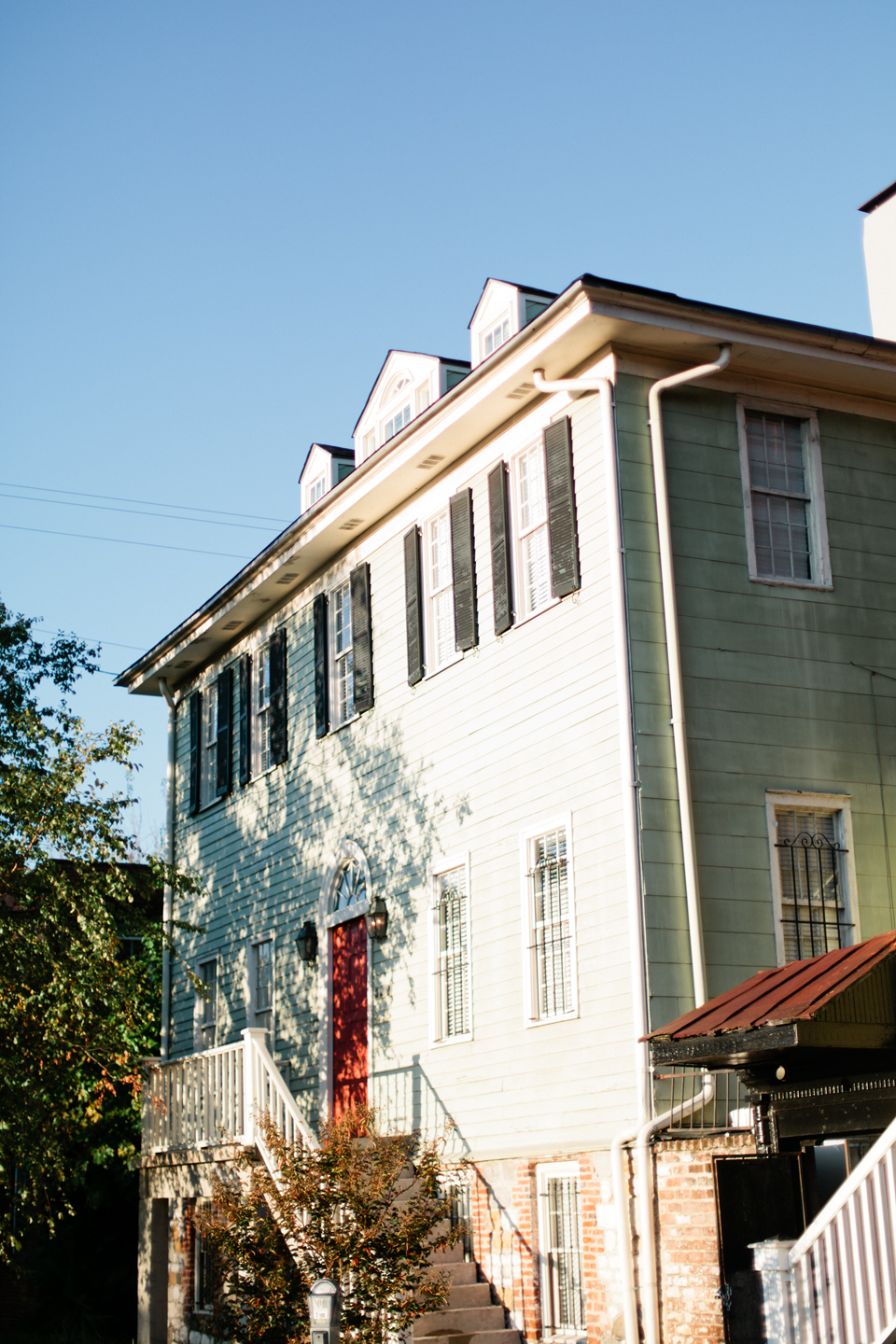 Picture of a coastal South Carolina house, three stories with dormers in Montage Palmetto Bluff.