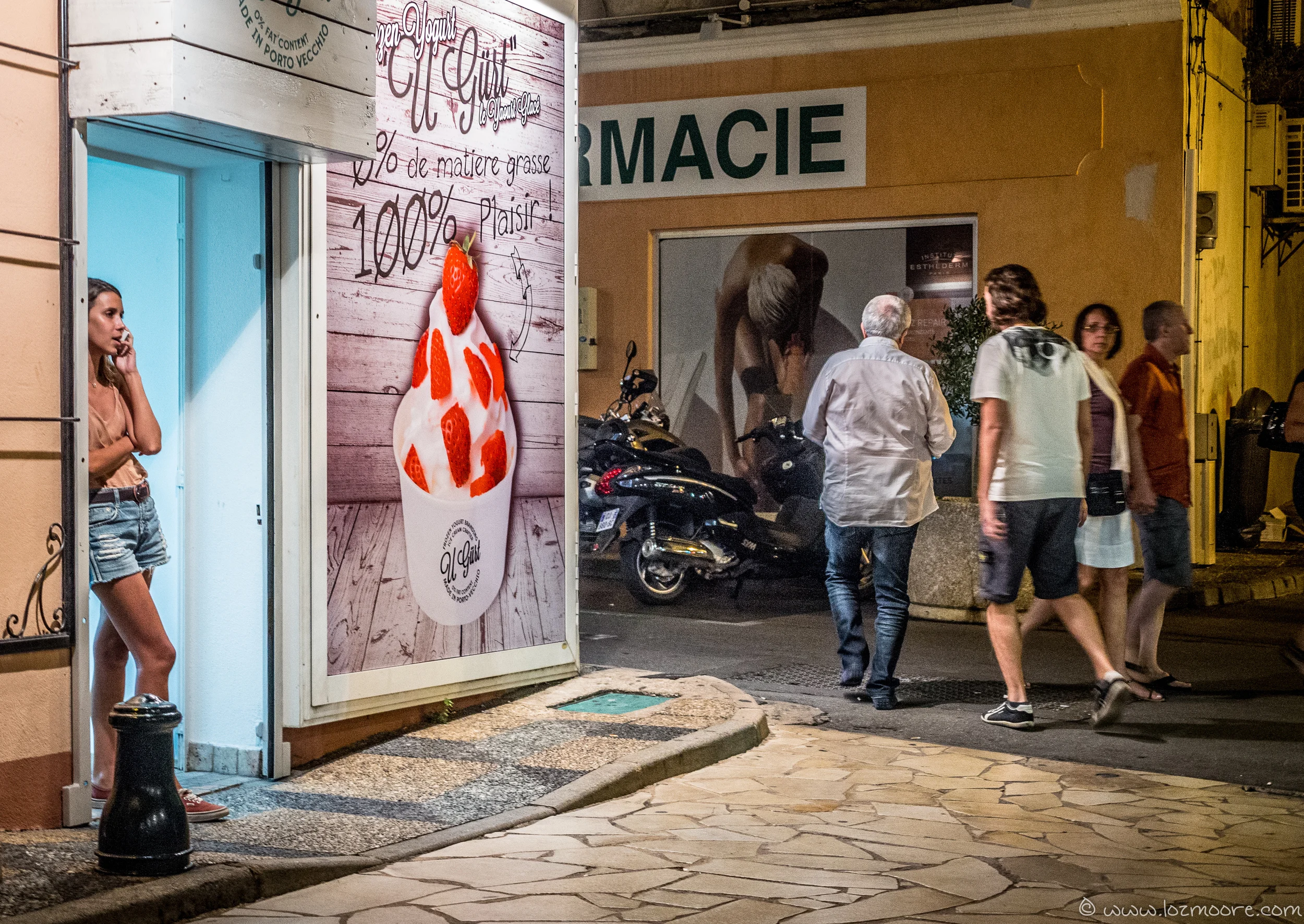 'SHOP GIRL' CORSICA