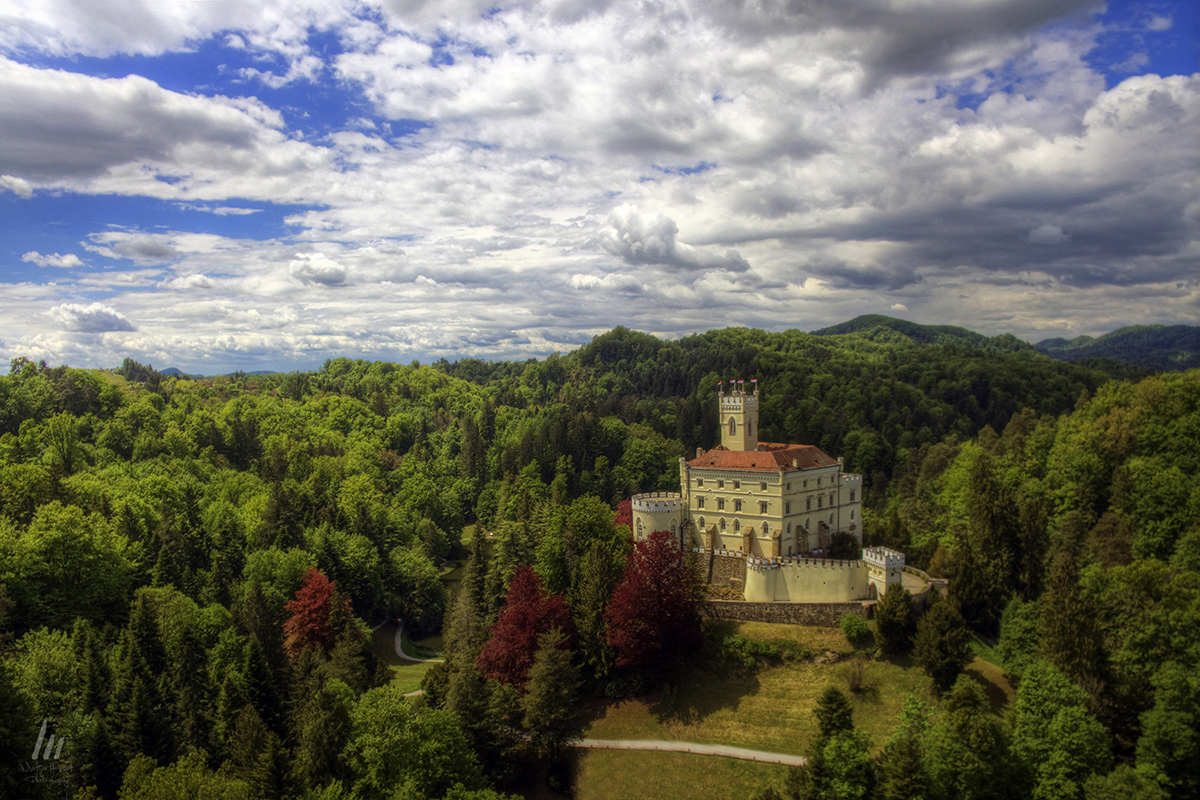Aerial shot of Trakoscan Castle