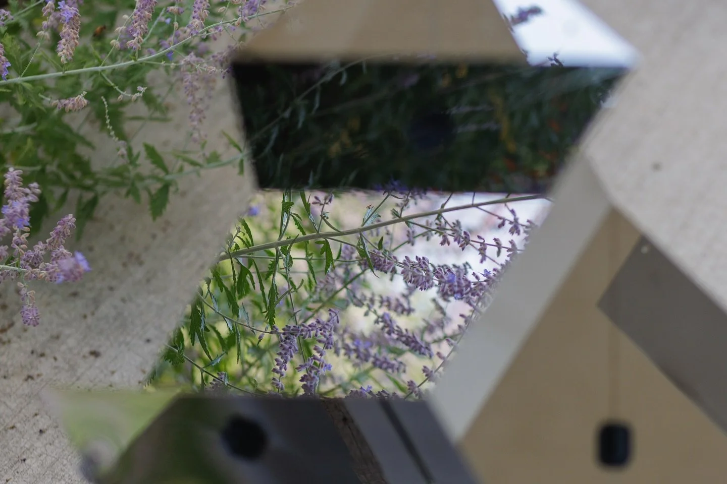 Thanks to the talented @salina_kassam_photography for capturing this iteration of Journey Through Geometry, on exhibit at the @ismailicentretoronto 

Last chance to see it is this Saturday Oct 4th as part of @nuitblancheto ! 

Be sure to stop by and 