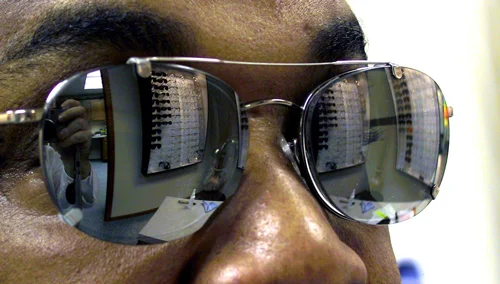 Mirror-Sunglass-Occlusion.jpg