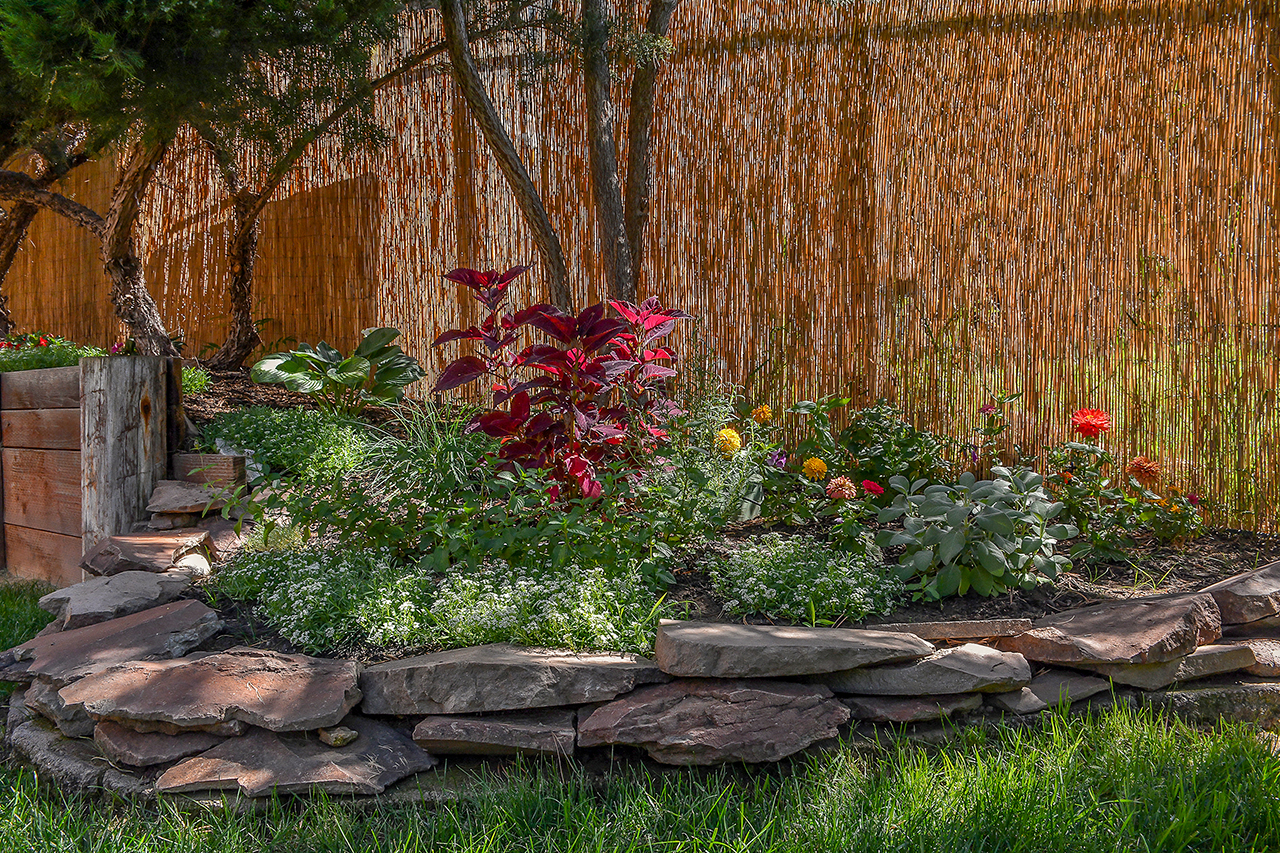 Flower & Herb Garden