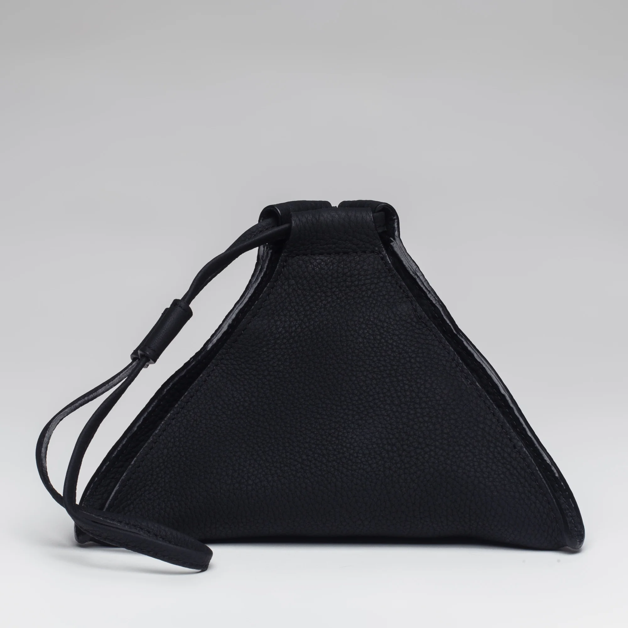 Pyramid Pouch - Matte Black 