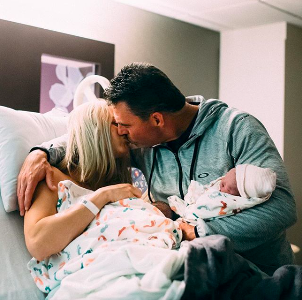 Instagram @meghankedmonds