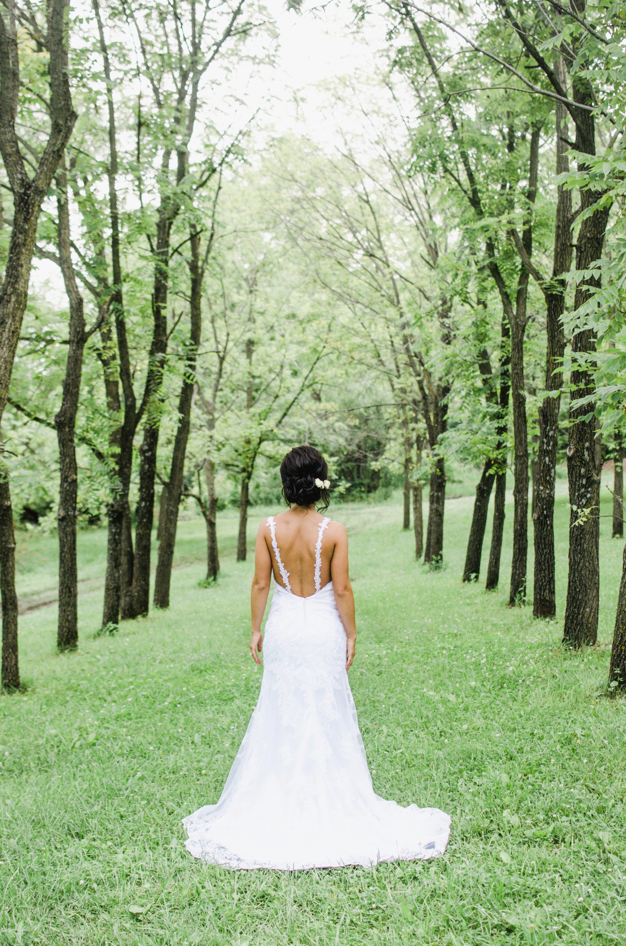 Barnes' Place Rustic Outdoor Wedding | Ali Leigh Photo Minneapolis Wedding Photographer_0158.jpg