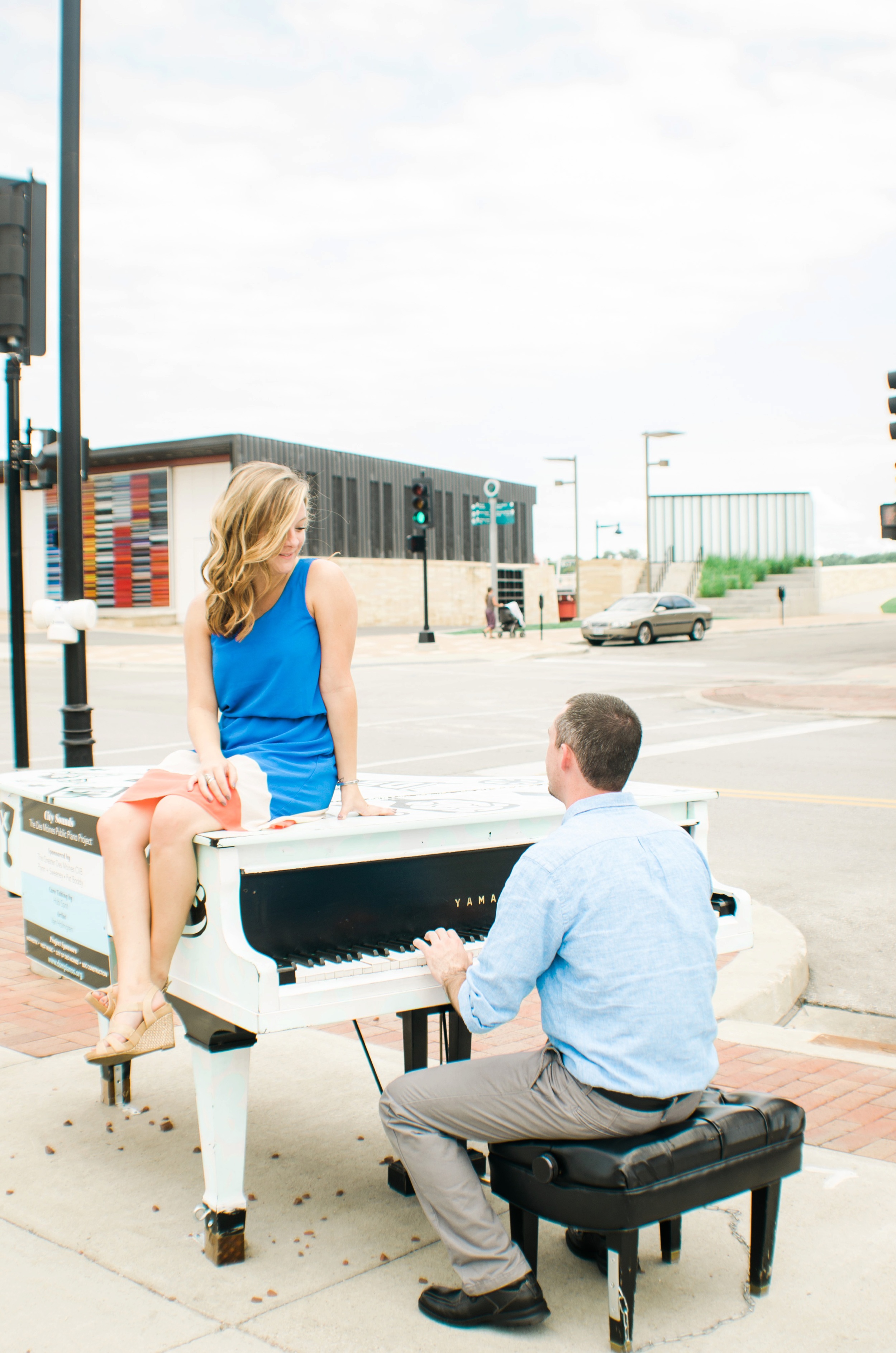 Downtown Des Moines Engagement | Minneapolis Wedding Photographer Ali Leigh Photo_0432.jpg