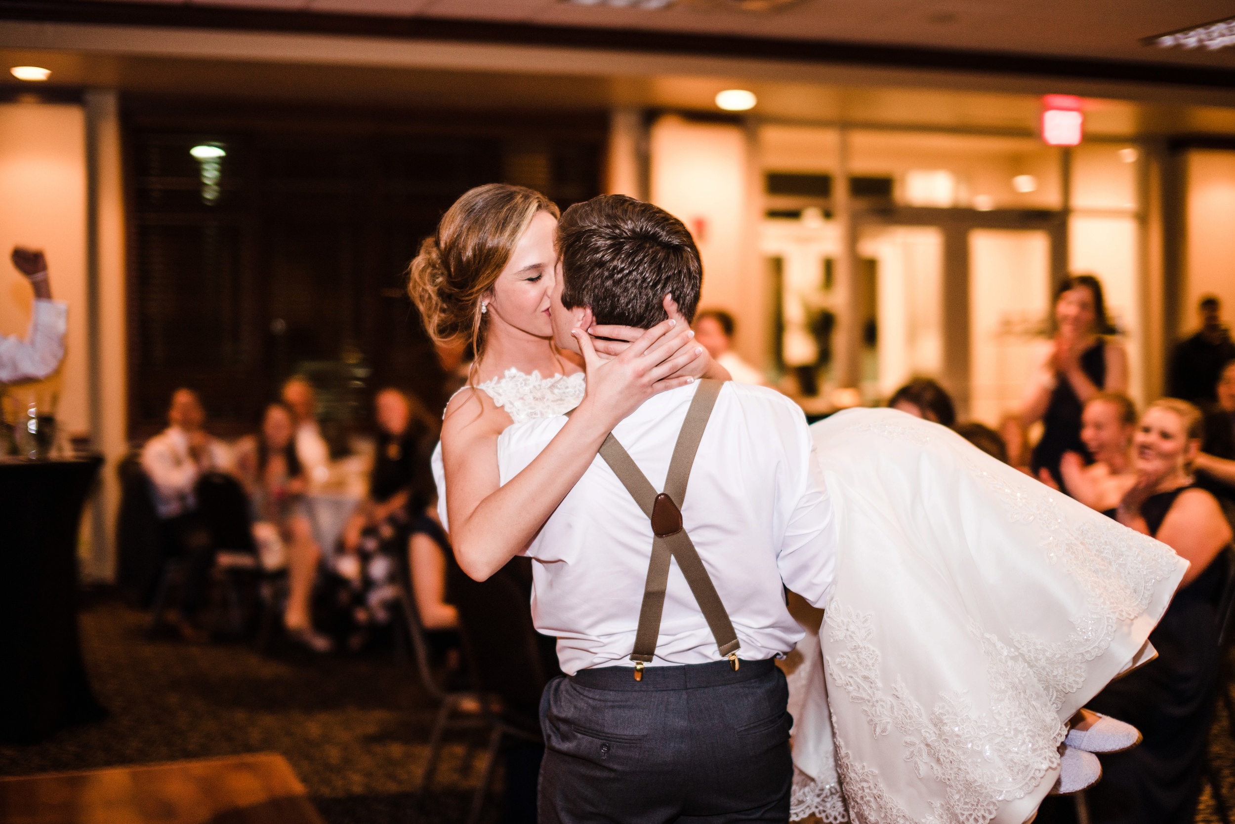 Pleasant Hill Des Moines Wedding Photographer_2188.jpg