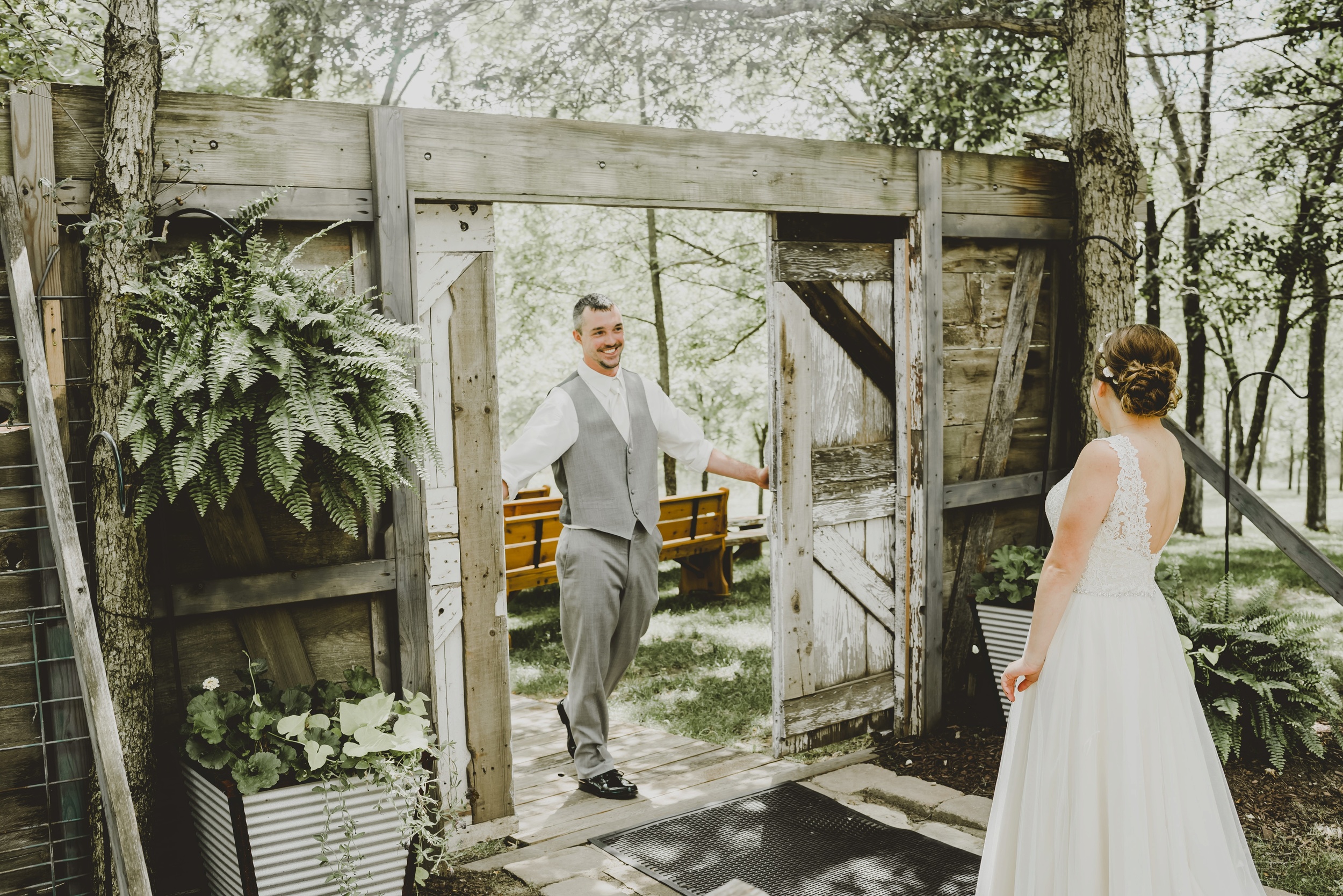 Barnes Place Iowa Wedding Photographer_3510.jpg