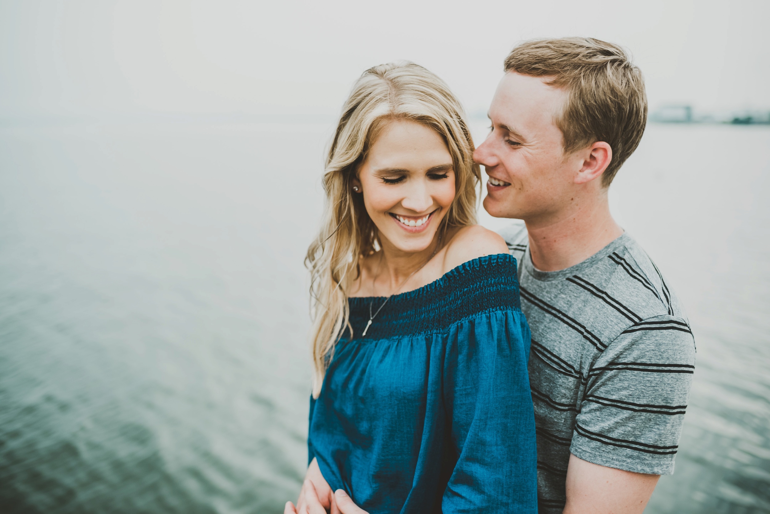 Downtown Milwaukee Engagement Photographer_3637.jpg