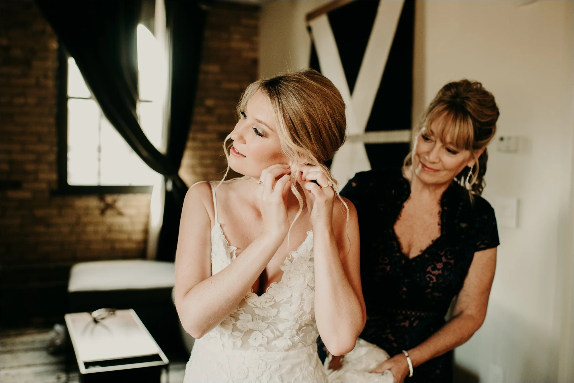 Aria North Loop Minneapolis Wedding Photographer_4600.jpg