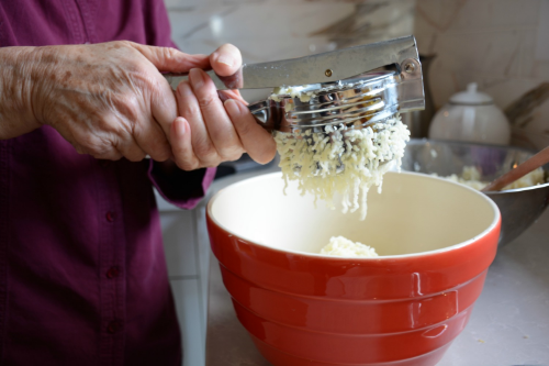 potato press