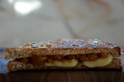 apple onion relish with ale