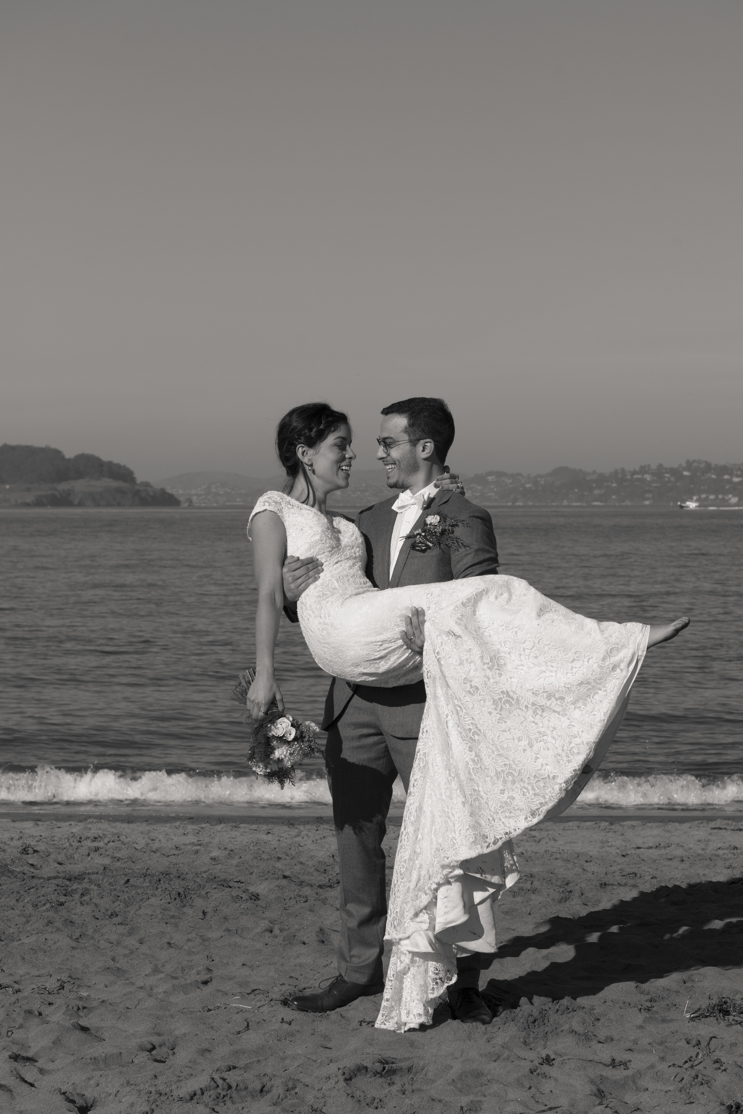 L_R_wedding_b&w_web-2628.jpg