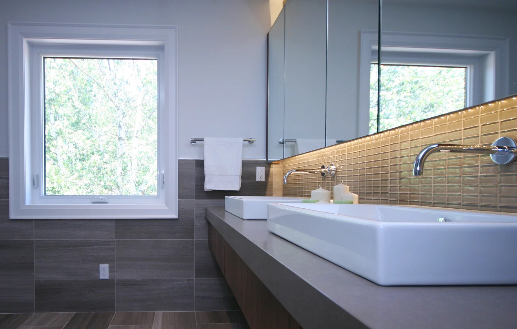 VAUGHAN_boys bathroom 7 072512.jpg