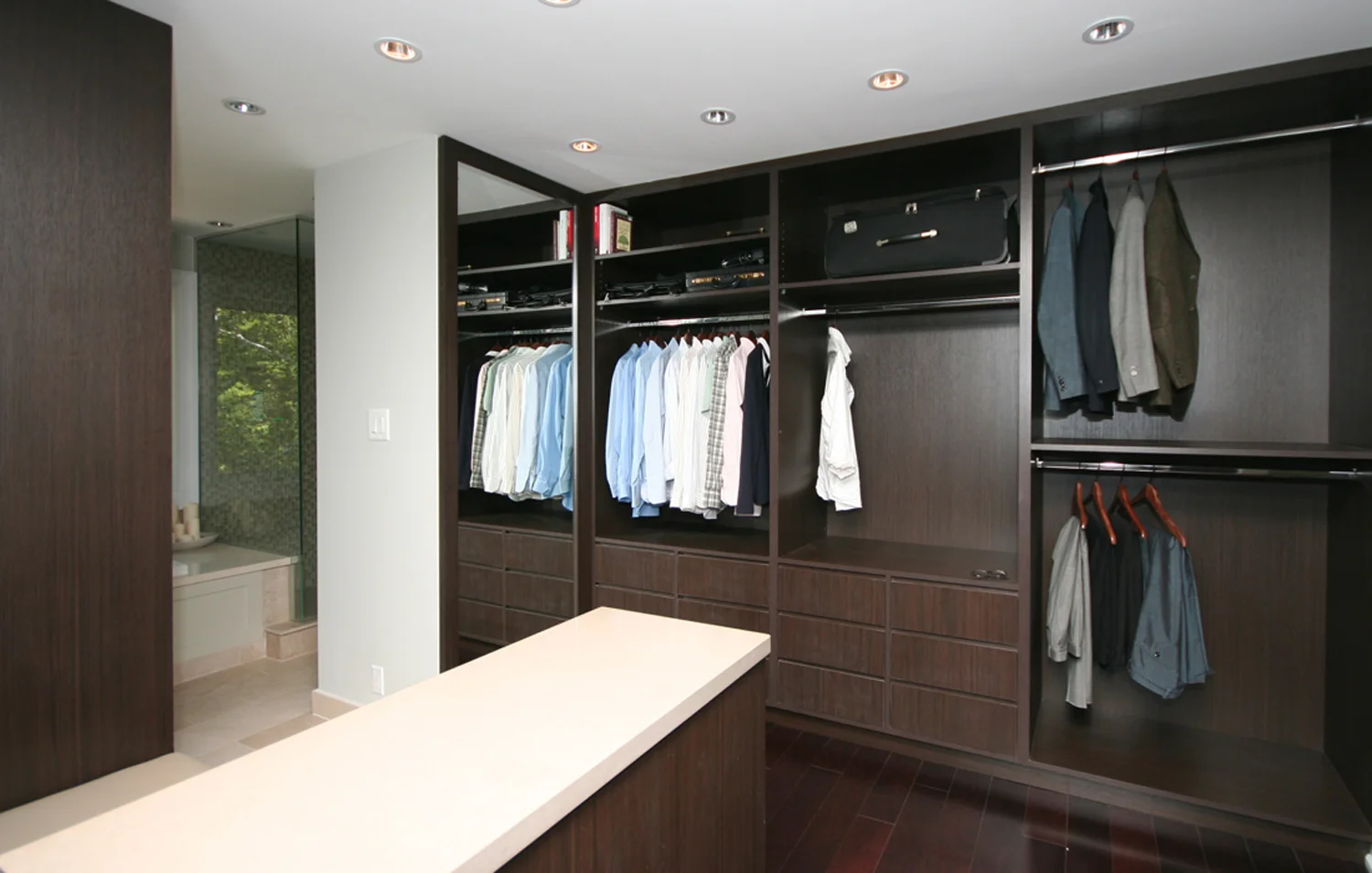 VAUGHAN_master closet 4 080512.jpg