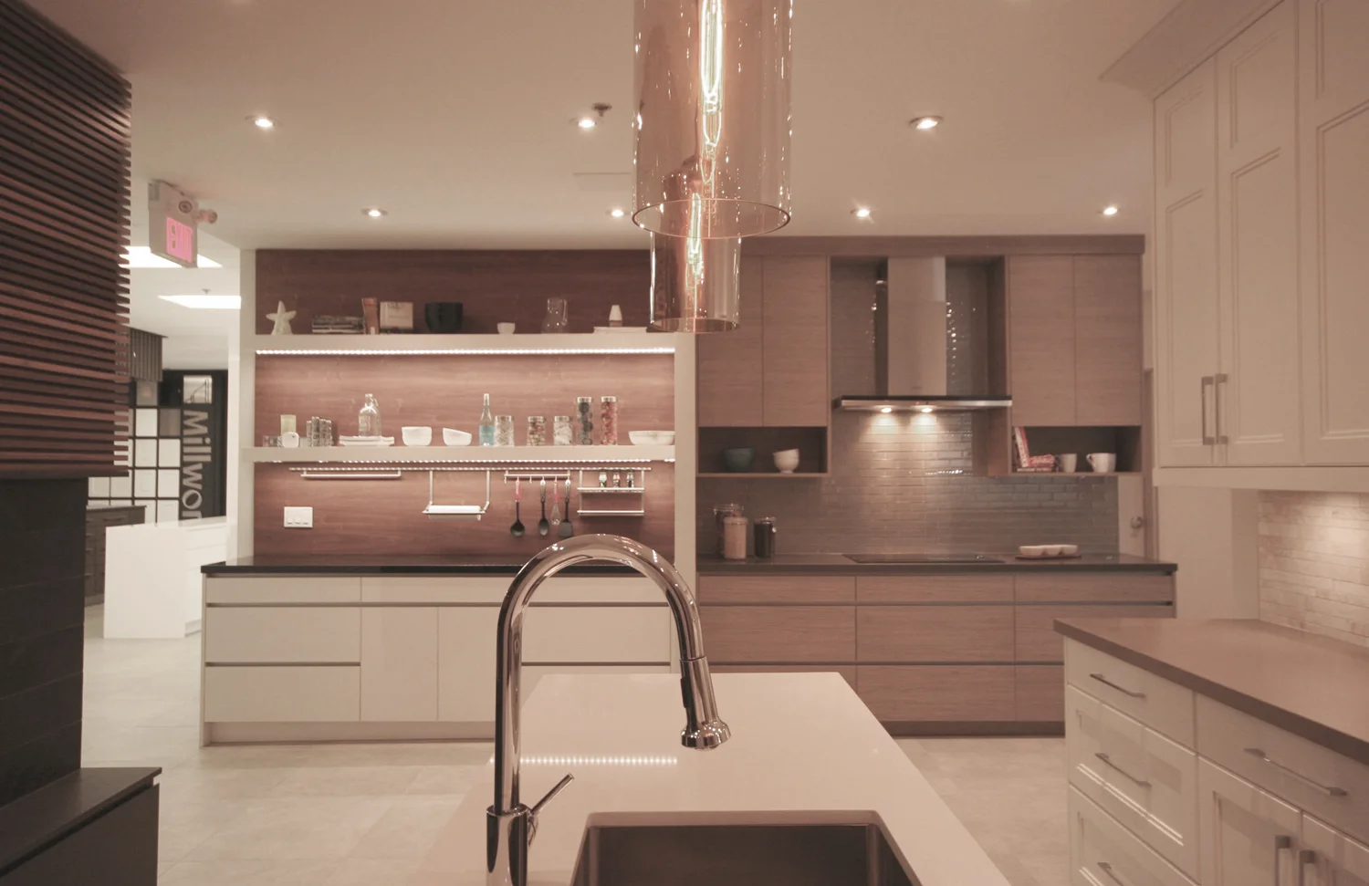 MX kitchen 6 101215a.jpg