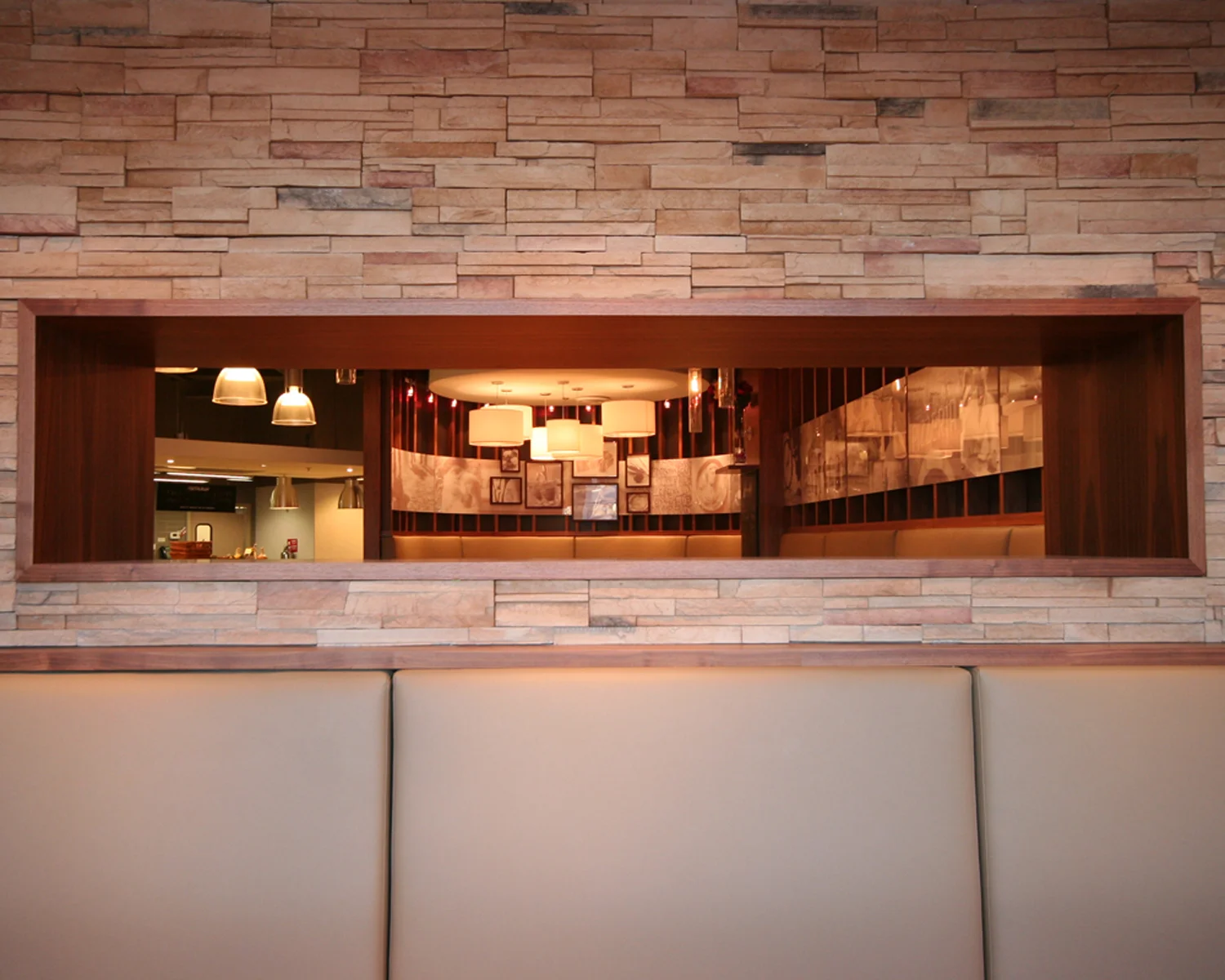 SPB_ bar 6 02232010.jpg