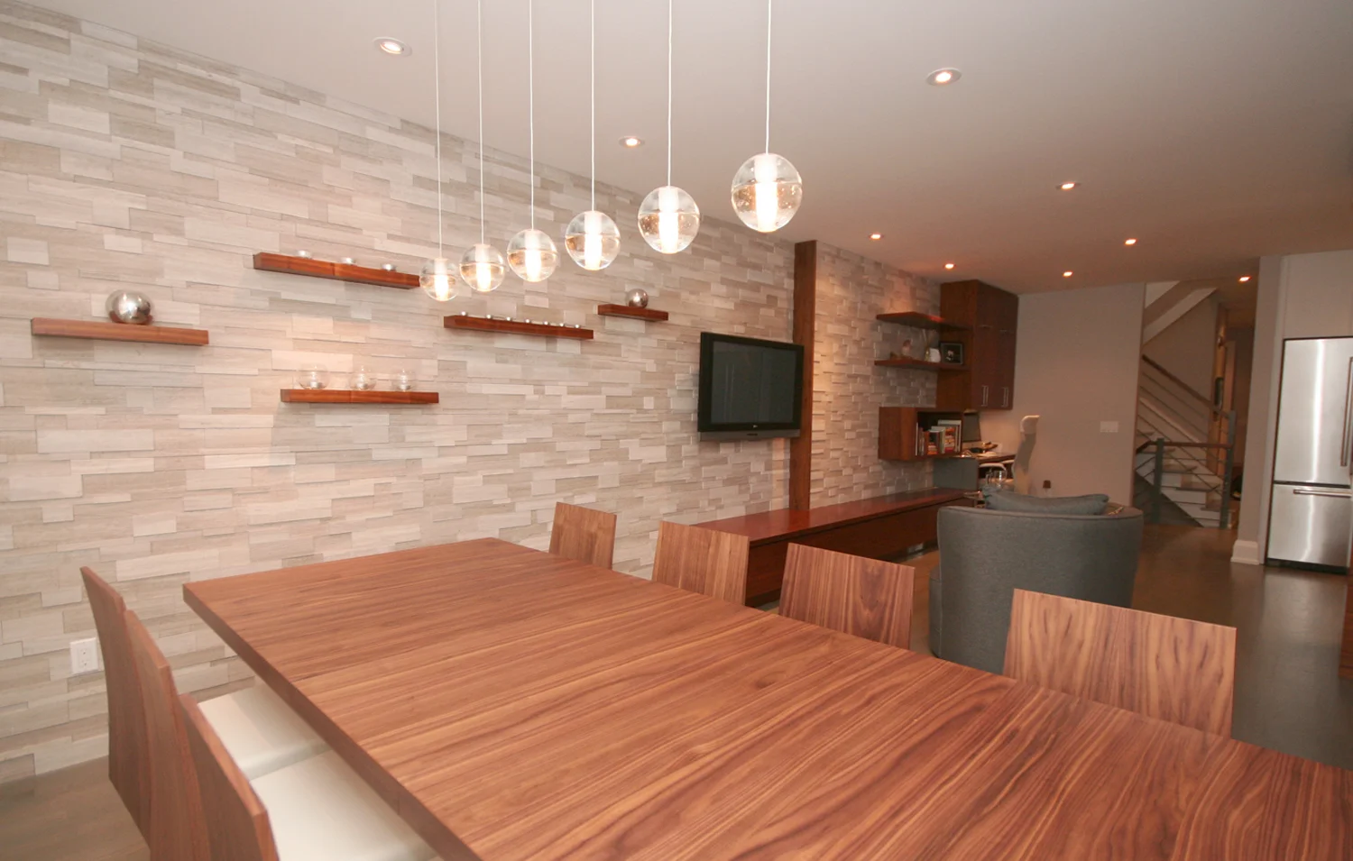 14B_dining room _2.jpg