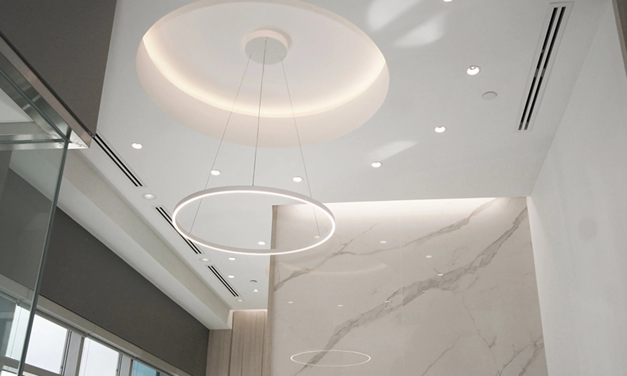 INSPIRE DENTAL _ lights 3.JPG